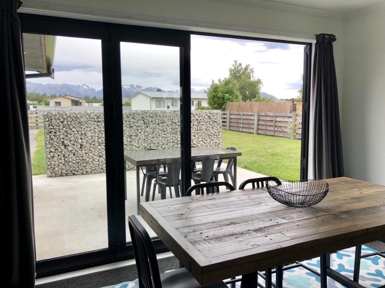 Villa Townhouse Feel In Irishman à Twizel Extérieur photo